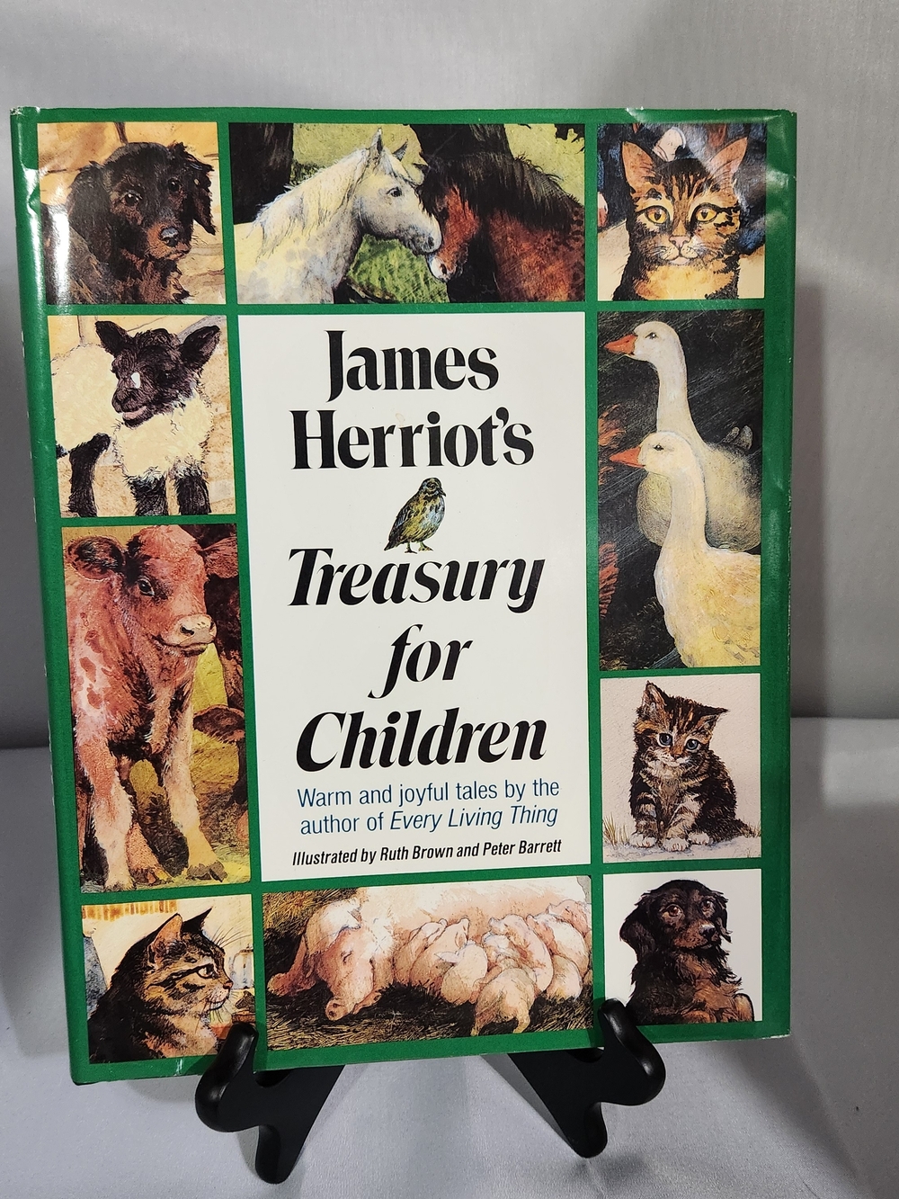 Treasury for Children by James Herriot - Green